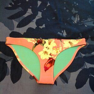 NWOT Triangl Neoprene Bikini Bottoms - Floral Print - M